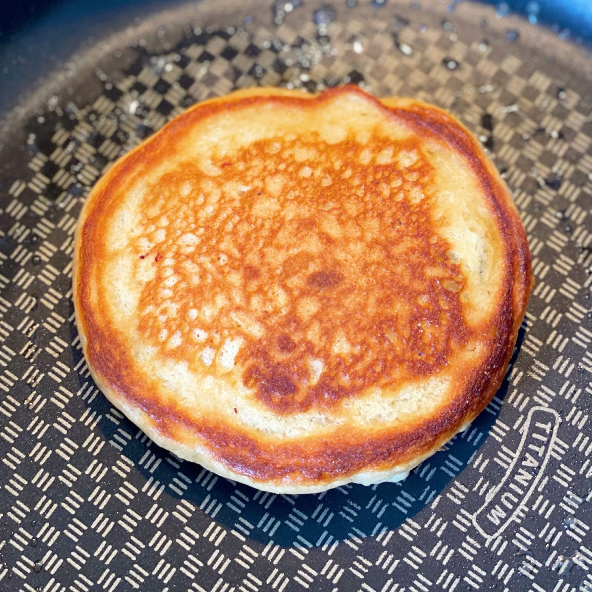 fluffy blueberry pancakes
