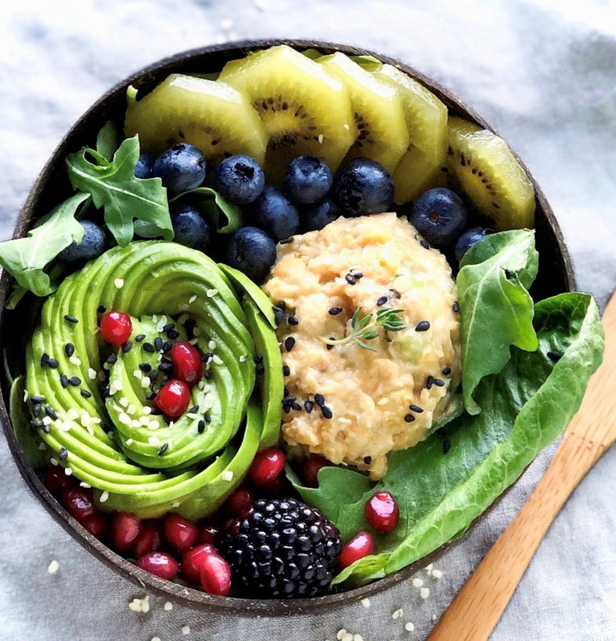 chickpea hummus salad