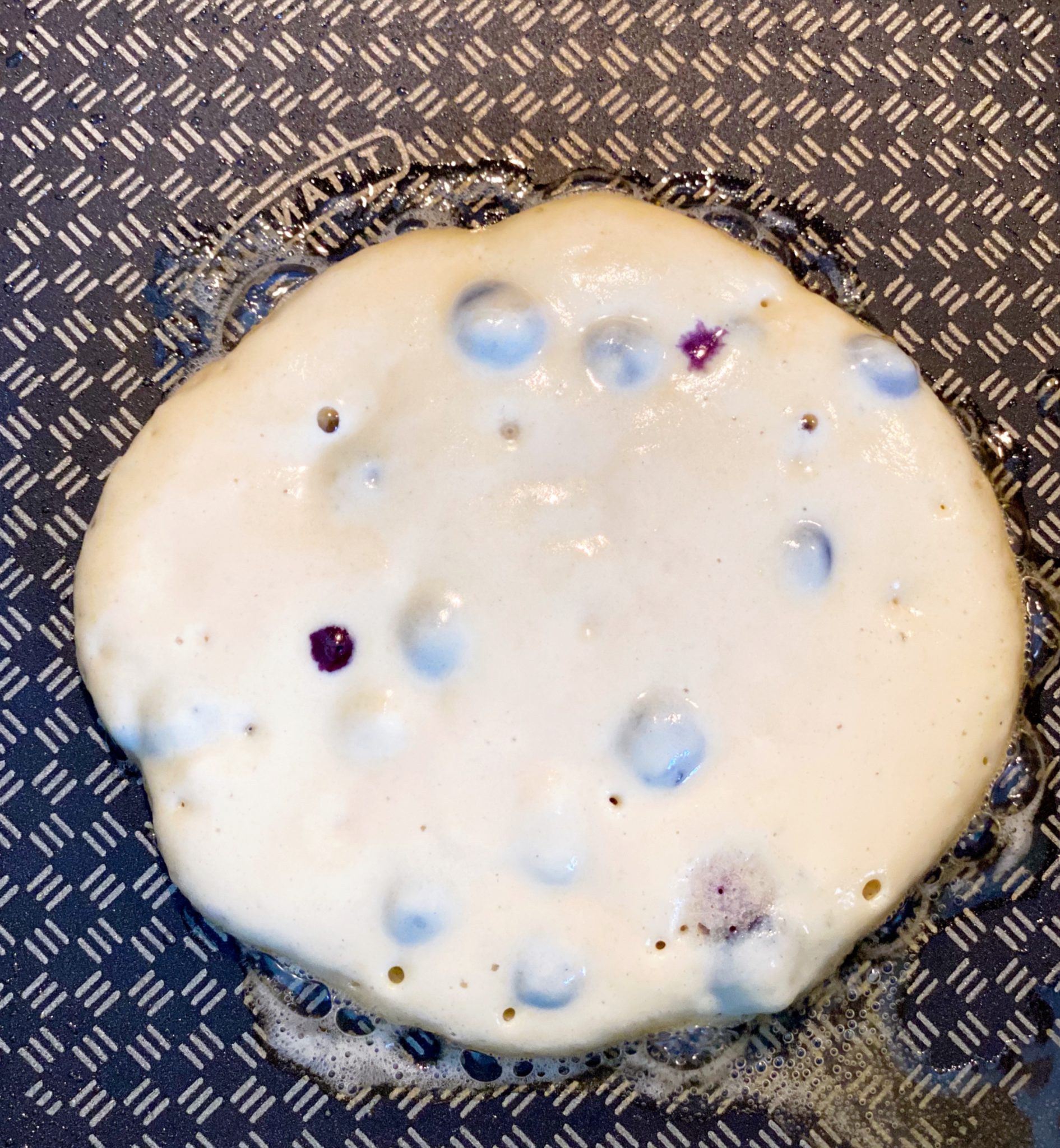 fluffy blueberry pancakes