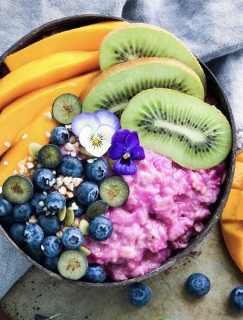 tropical oatmeal smoothie